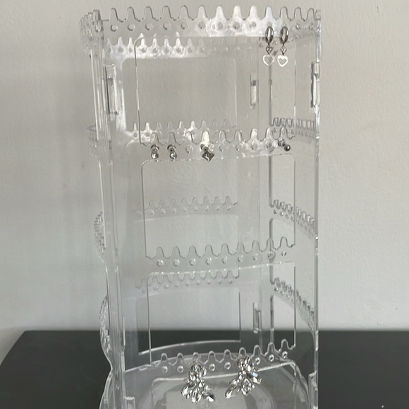 Earring carousel - Picture 2 of 2